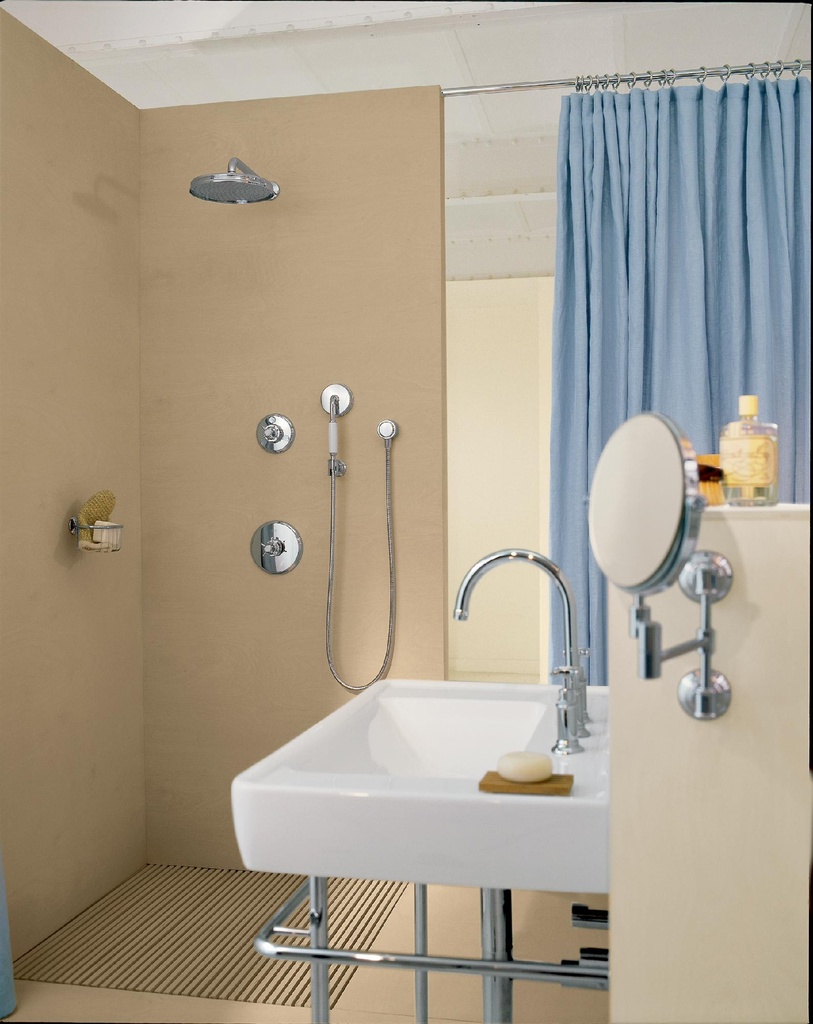 Gallery Image 1 - 3074877