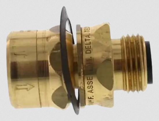 VACUUM BRKR-HSE END-RGH BRS OEM 32W600-3/4"FHT X 3/4"MHT